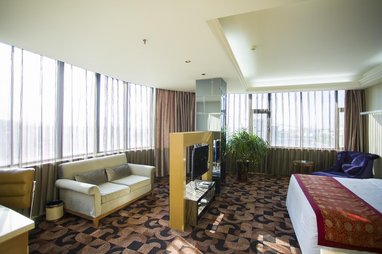 Fuke Jirui Hotel Urumqi Eksteriør billede